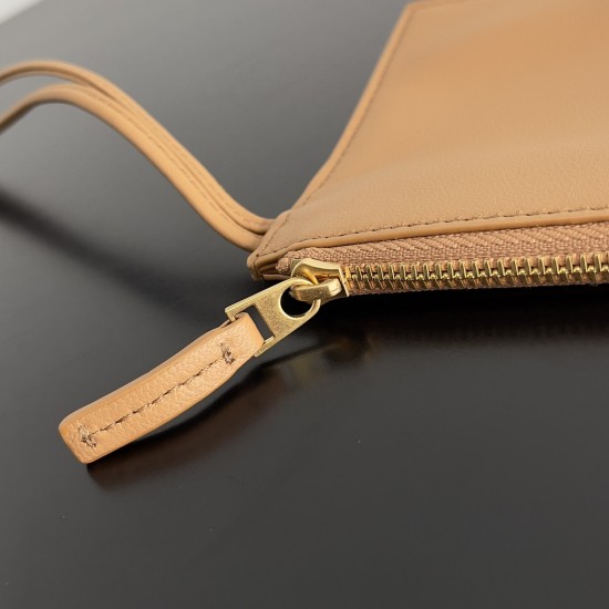 Bottega Veneta Mini Arco Tote