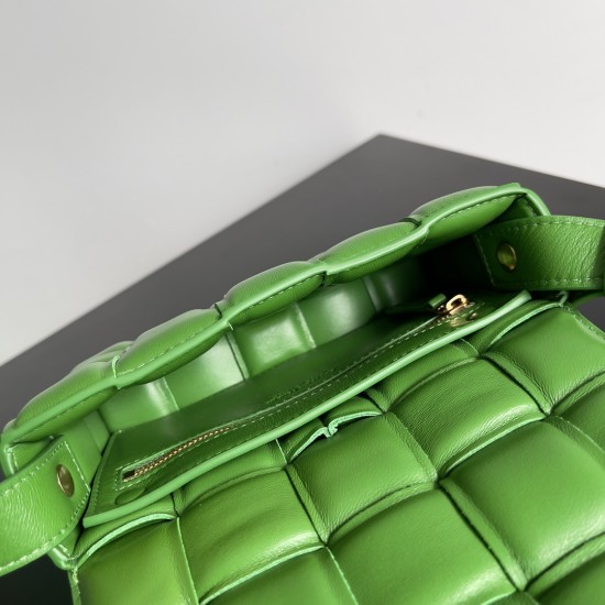 Bottega Veneta Cassette Bottega Veneta Cassette