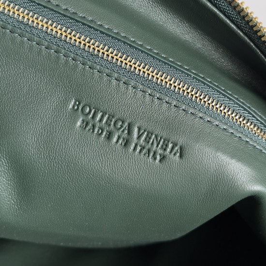 Bottega Veneta Classic Jodie