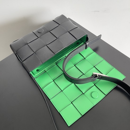 Bottega Veneta Cassette