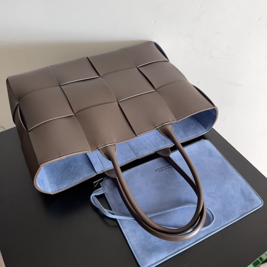 BottegaVeneta Arco Tote