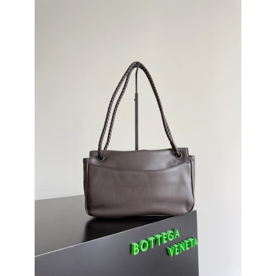 Bottega Veneta Madison