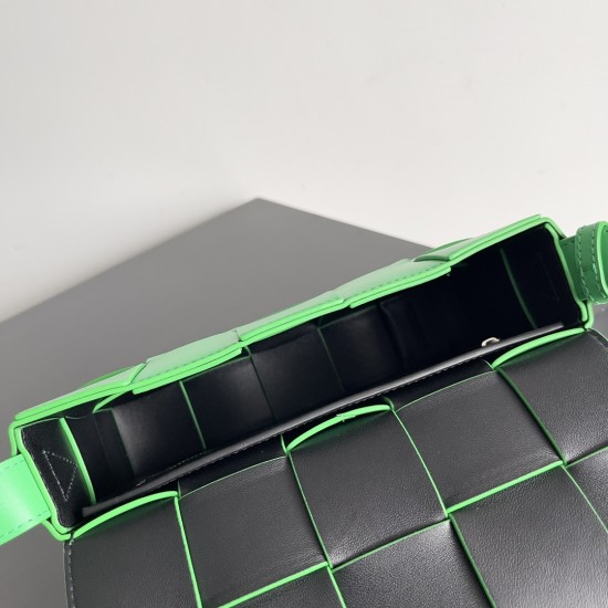 Bottega Veneta Cassette