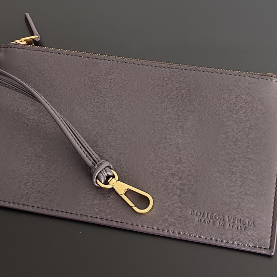 Bottega Veneta Medium Cabat