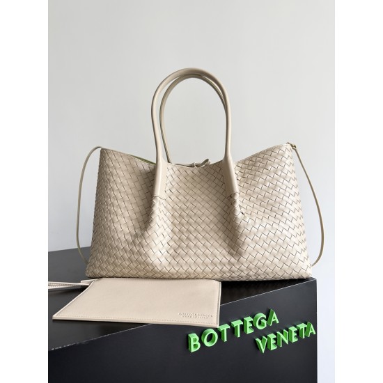 Bottega Veneta Pinacoteca