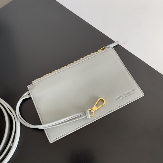 Bottega Veneta Mini Cabat