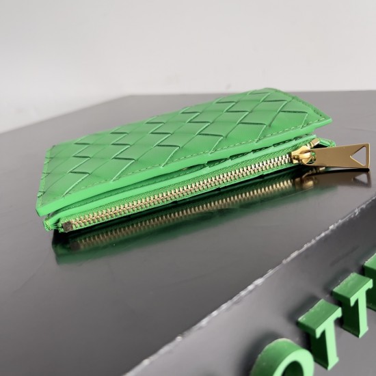 Bottega Veneta Intrecciato Medium Bi-Fold Wallet Bottega Veneta Intrecciato Medium Bi-Fold Wallet
