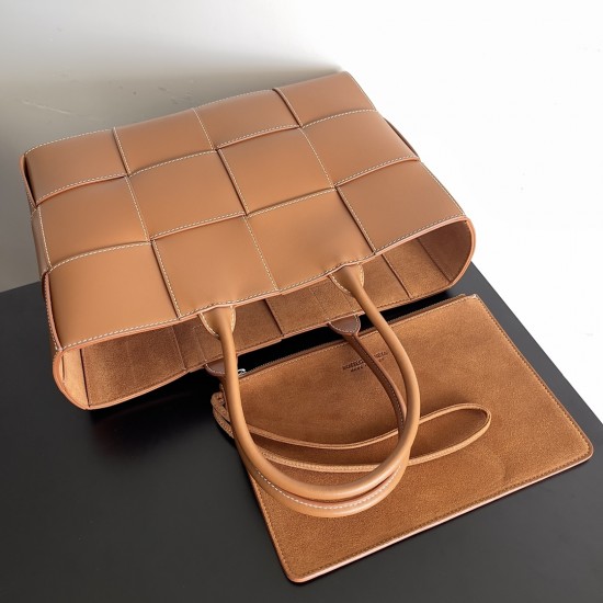 BottegaVeneta Arco Tote