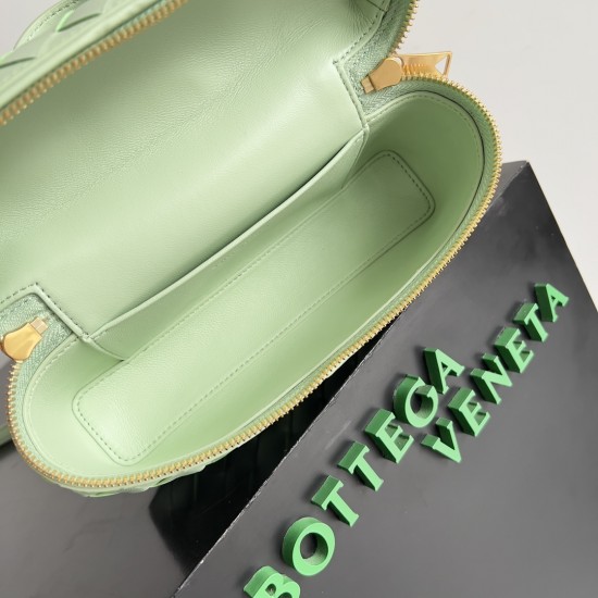 Bottega Veneta Bang Bang