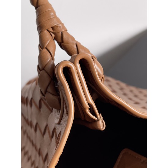 Bottega Veneta Large Parachute