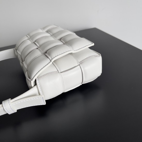 Bottega Veneta Cassette Bottega Veneta Cassette