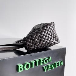 Bottega Veneta Small Cobble Top Handle Bottega Veneta Small Cobble Top Handle