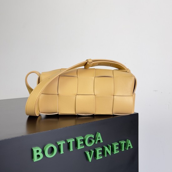 Bottega Veneta Cassette