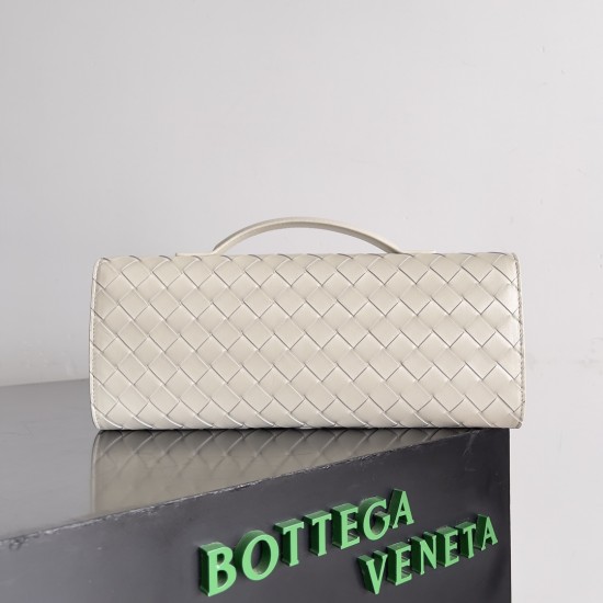 Bottega Veneta Andiamo Clutch