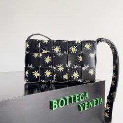 Bottega Veneta Cassette
