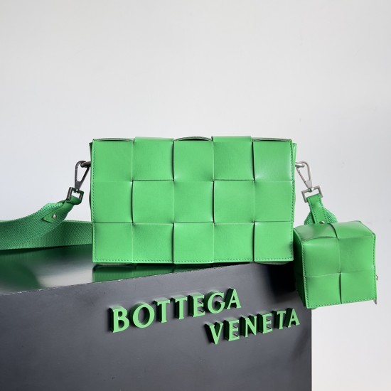 Bottega Veneta Cassette
