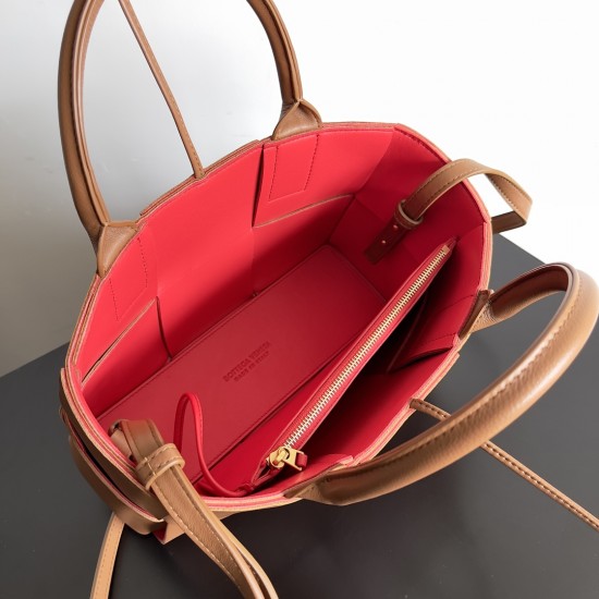 Bottega Veneta Arco Tote