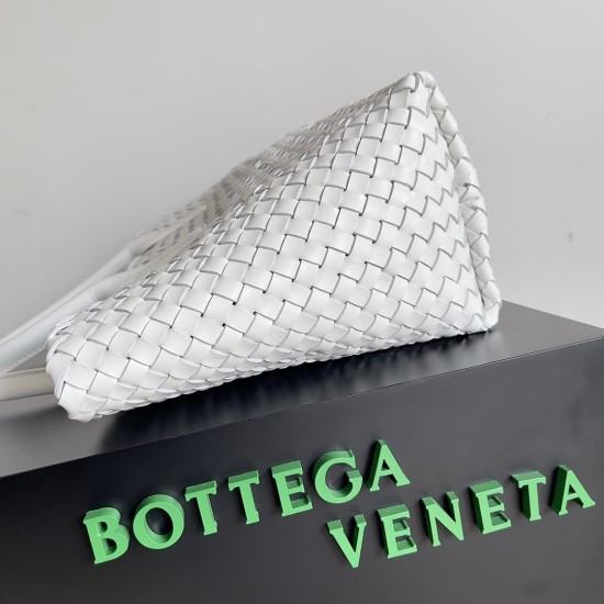 Bottega Veneta Medium Cabat