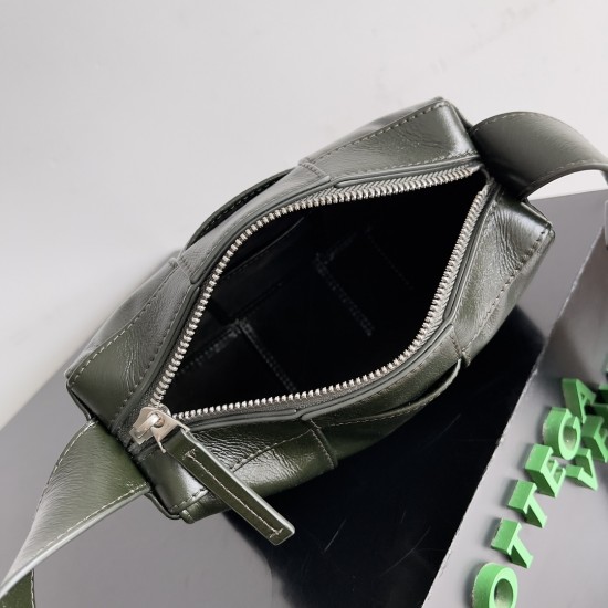 Bottega Veneta Cassette