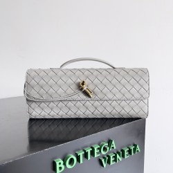 Bottega Veneta Andiamo Clutch Bottega Veneta Andiamo Clutch