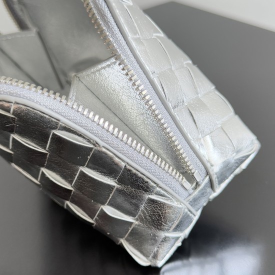 Bottega Veneta Intrecciato Small Beauty Pouch