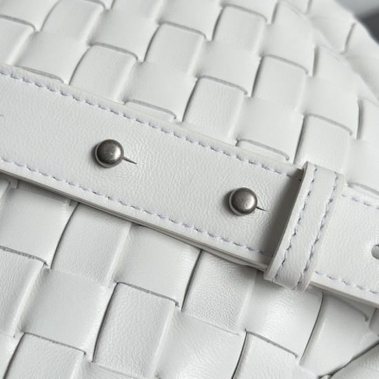 Bottega Veneta Cobble Bag
