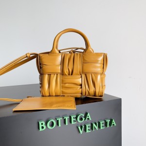 Bottega Veneta Mini Arco Tote