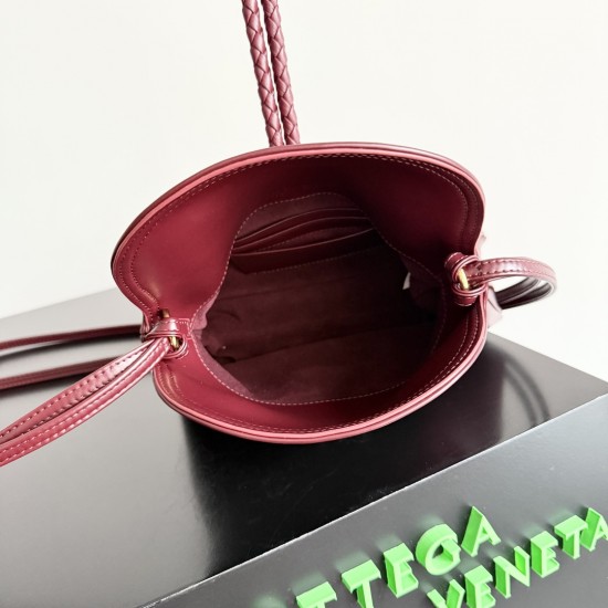 Bottega Veneta Baby Liberta