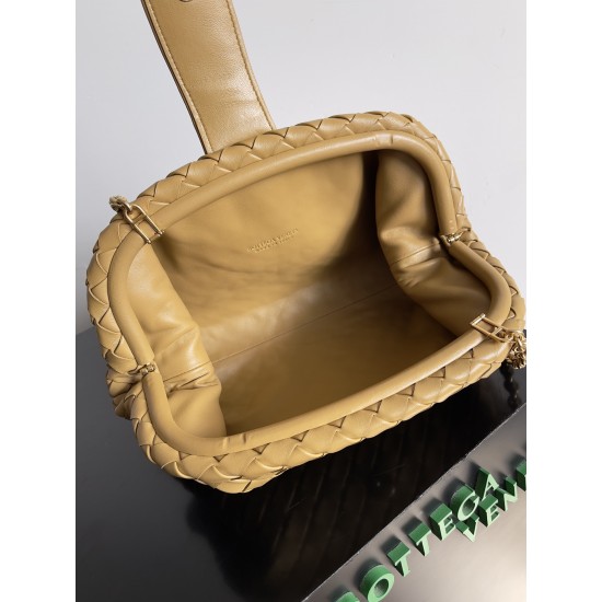 Bottega Veneta Medium Lauren 1980