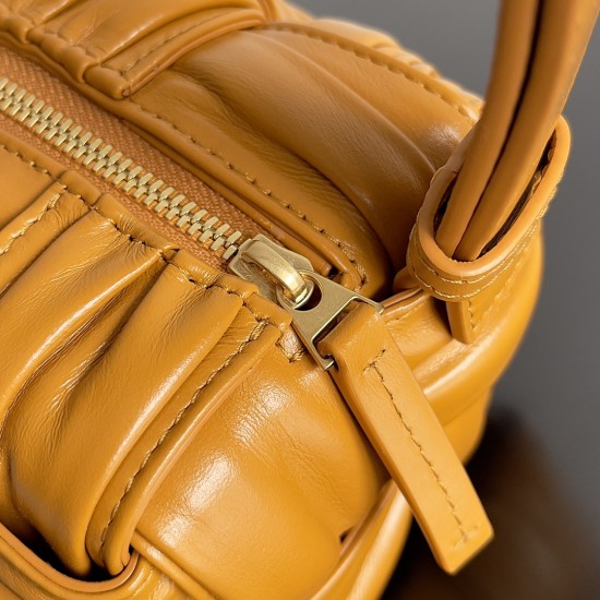 Bottega Veneta Cassette