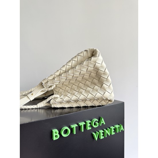 Bottega Veneta Medium Parachute