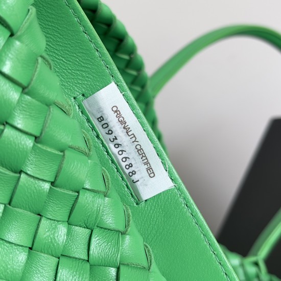 Bottega Veneta Large Cabat