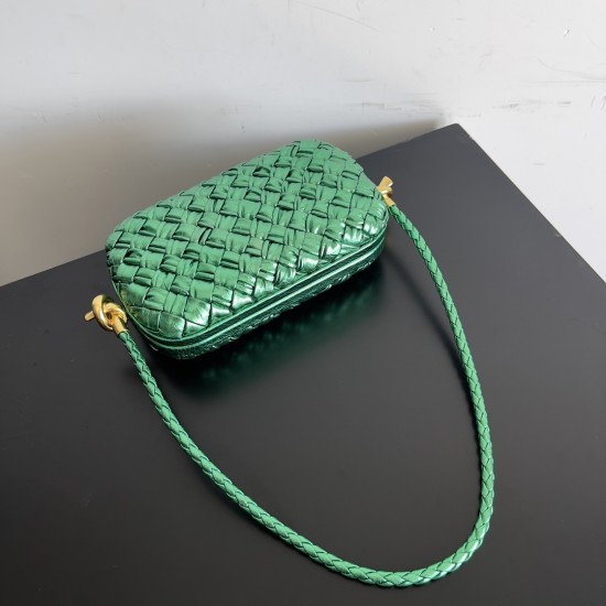 BottegaVeneta Knot Dinner bag