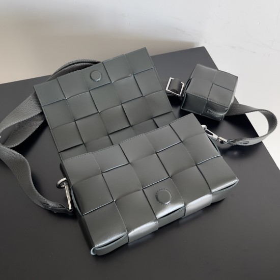 Bottega Veneta Cassette