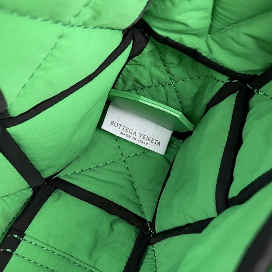 Bottega Veneta Cassette