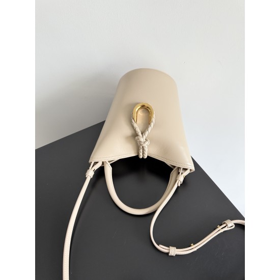 Bottega Veneta Small Liberta Bucket