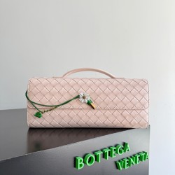 Bottega Veneta Andiamo Clutch Bottega Veneta Andiamo Clutch