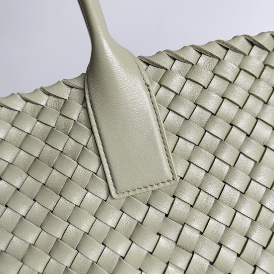 Bottega Veneta Large Cabat