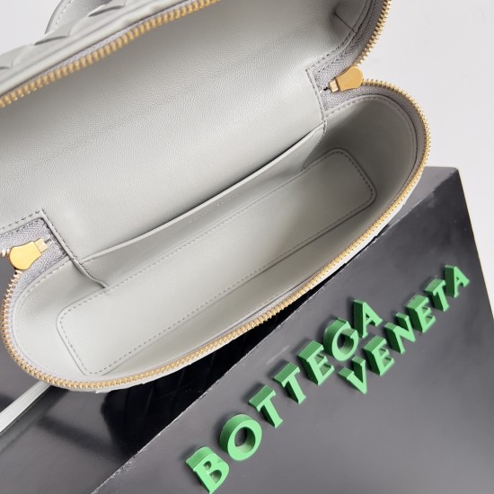 Bottega Veneta Bang Bang