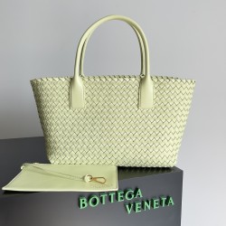 Bottega Veneta Medium Cabat