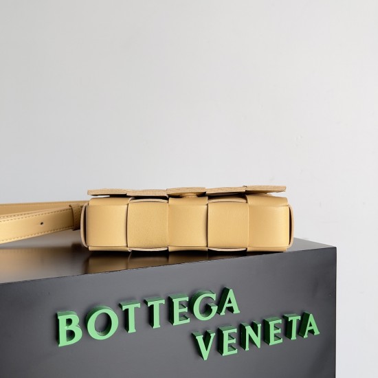 Bottega Veneta Cassette