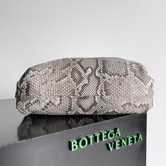 BottegaVeneta Pouch