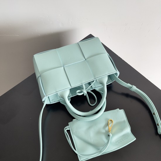 Bottega Veneta Mini Arco Tote