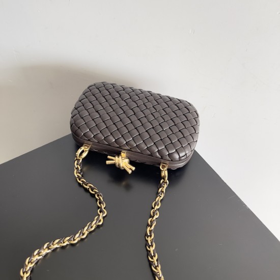 Bottega Veneta Knot Chain