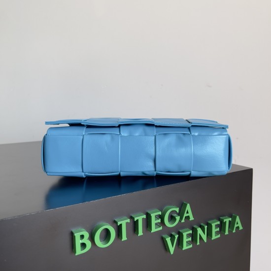 Bottega Veneta Cassette