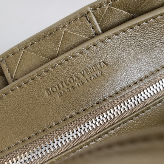 Bottega Veneta Small Andiamo