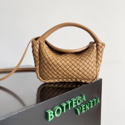 Bottega Veneta Small Cobble Top Handle Bottega Veneta Small Cobble Top Handle