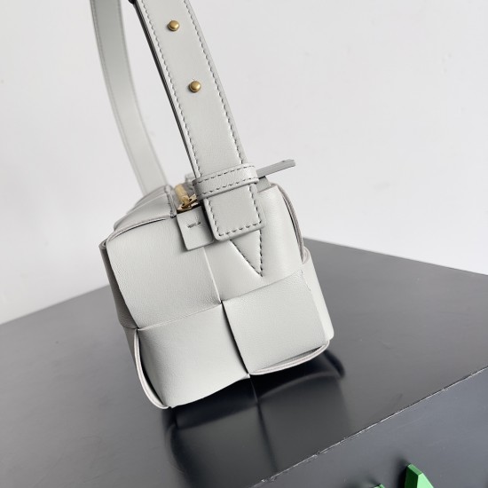 Bottega Veneta Cassette