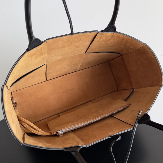 Bottega Veneta Arco Tote Bag