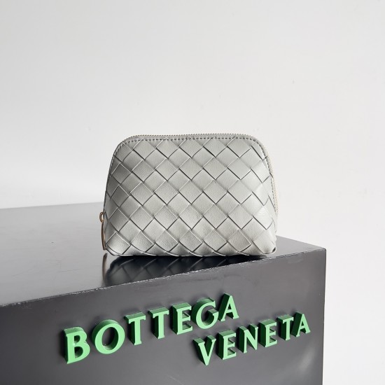 Bottega Veneta Intrecciato Small Beauty Pouch